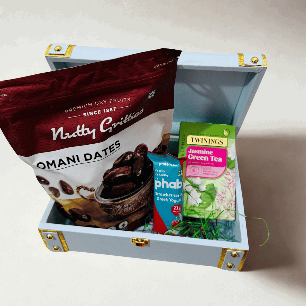 Luxury Truck Box Gift Hamper – Healthy Gourmet Treats (Customizable)